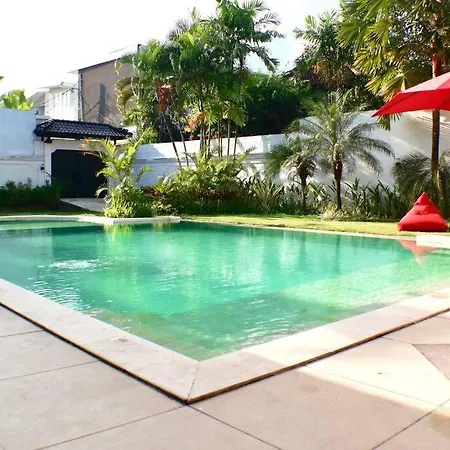 White Moon - Dream 5Br Villa In Legian Close To The Beach Kuta  Exterior photo
