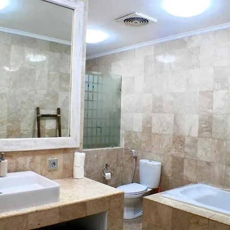 White Moon - Dream 5Br Villa In Legian Close To The Beach Kuta  Exterior photo
